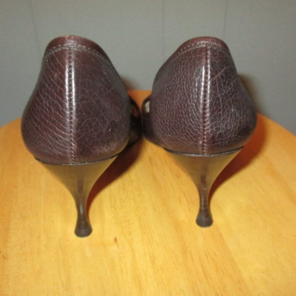 JOAN & DAVID Brown Heels Pumps - Picture 4 of 8
